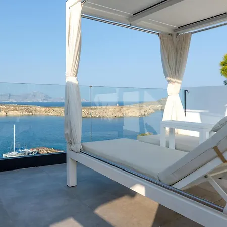 Shore Summer House With Jacuzzi And Sea View !!!