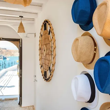 Shore Summer House With Jacuzzi And Sea View !!!