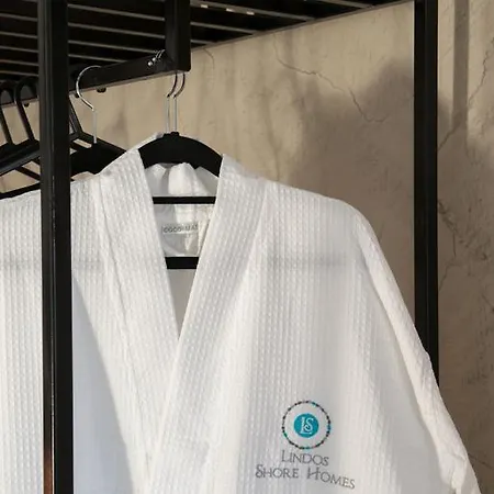 Shore Summer House With Jacuzzi And Sea View !!!