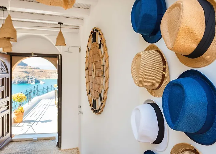 Shore Summer House With Jacuzzi And Sea View !!!