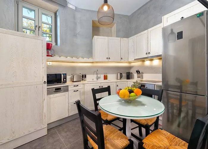 ヴィラ Shore Summer House With Jacuzzi And Sea View !!!