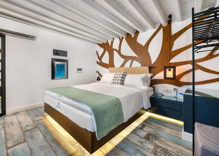 Shore Summer House With Jacuzzi And Sea View !!! *