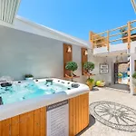 Villa Shore Summer House With Jacuzzi And Sea View !!! Líndos
